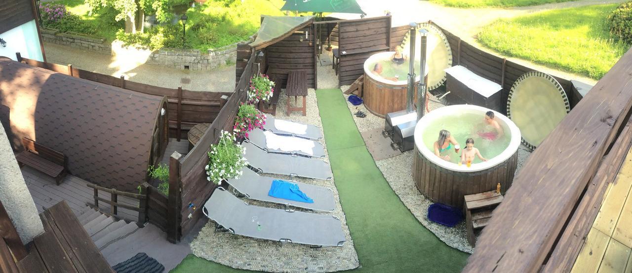 Jindrichov Hotel Dzban מראה חיצוני תמונה