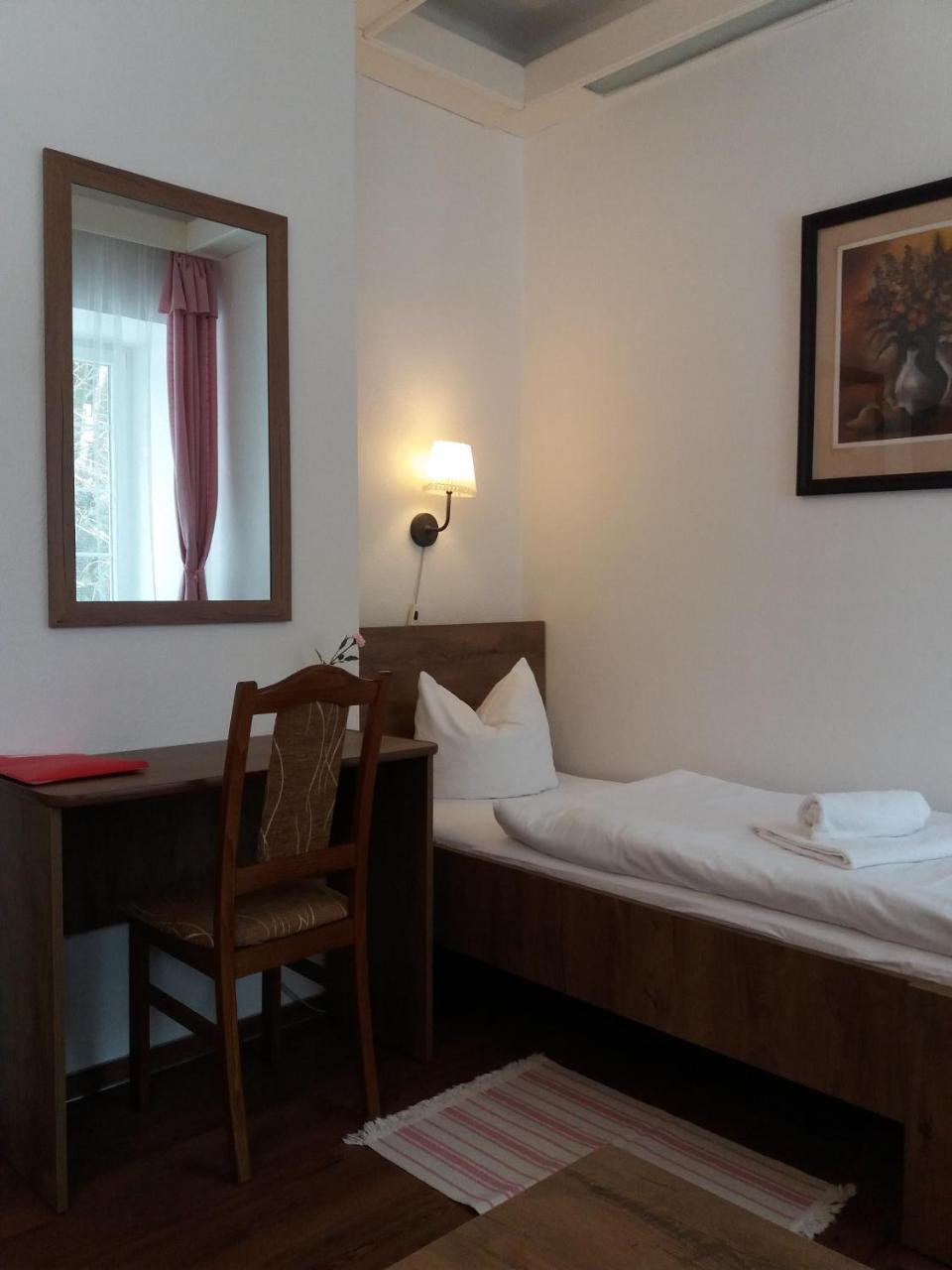 Jindrichov Hotel Dzban מראה חיצוני תמונה