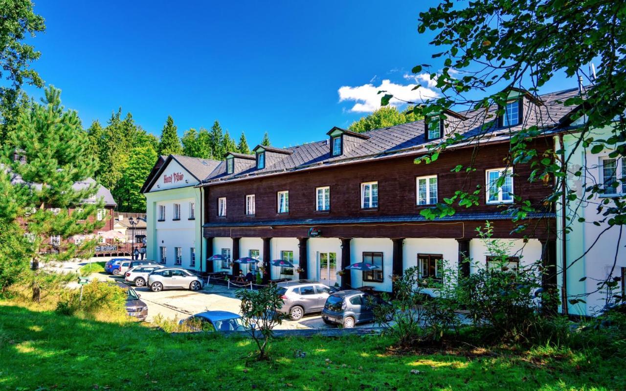 Jindrichov Hotel Dzban מראה חיצוני תמונה
